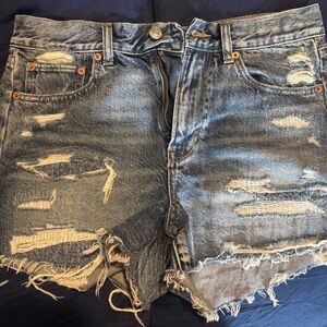 Distressed AEO size 6 Shorts